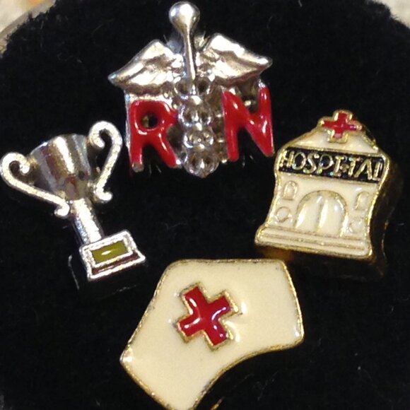 Floating Jewelry Charms, miniatures for floating jewelry lockets - Picture 1 of 2